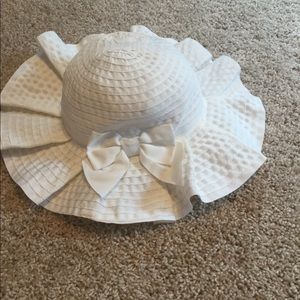 Janie and Jack infant sun hat.